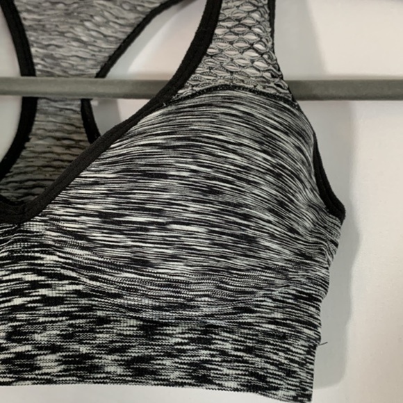 PINK Victoria’s Secret Grey & Black Push Up Sports Bra - Picture 2 of 6